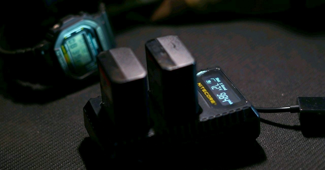 解放摄影包重量小能手——NITECORE USB旅行摄影充电器 USN1型号测评